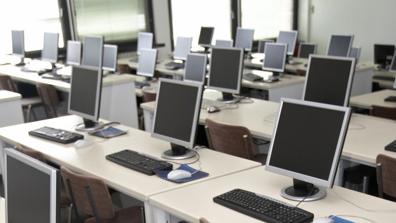 Gymnázia mohou od příštího roku modernizovat výuku informatiky. Učitelé ale chybějí